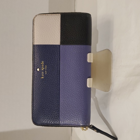 Kate Spade Blue Wallet GUC - Picture 1 of 5